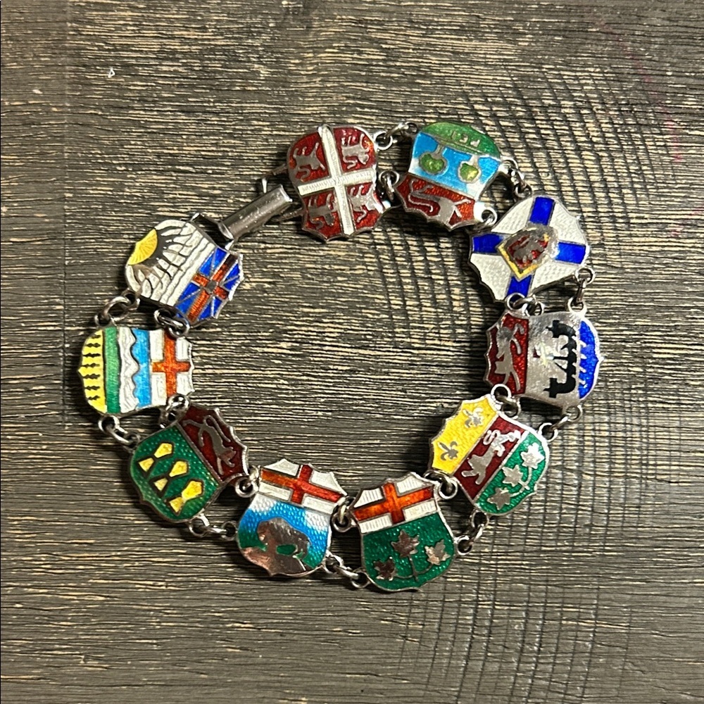 Vintage Sterling Silver Guilloche Enamel CANADA Travel Shield Bracelet 7 inch